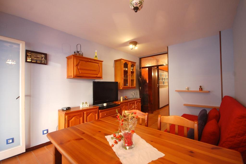Lets Holidays Apartment Pool Terrace Тоса-де-Мар Екстер'єр фото
